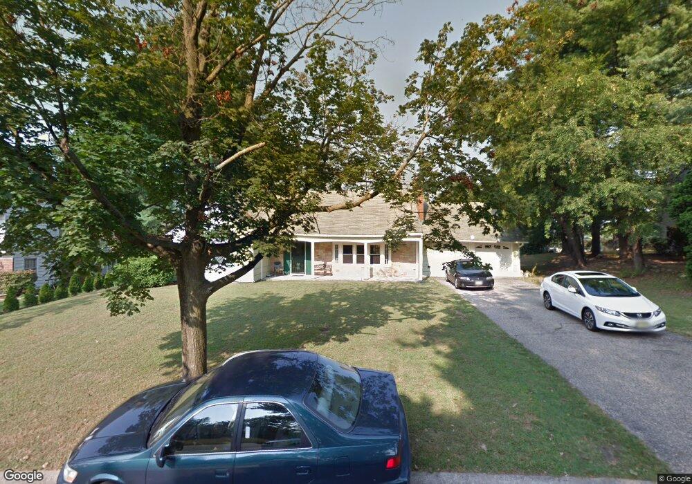 10 Winterberry Ln, Willingboro, NJ 08046 - photo 1