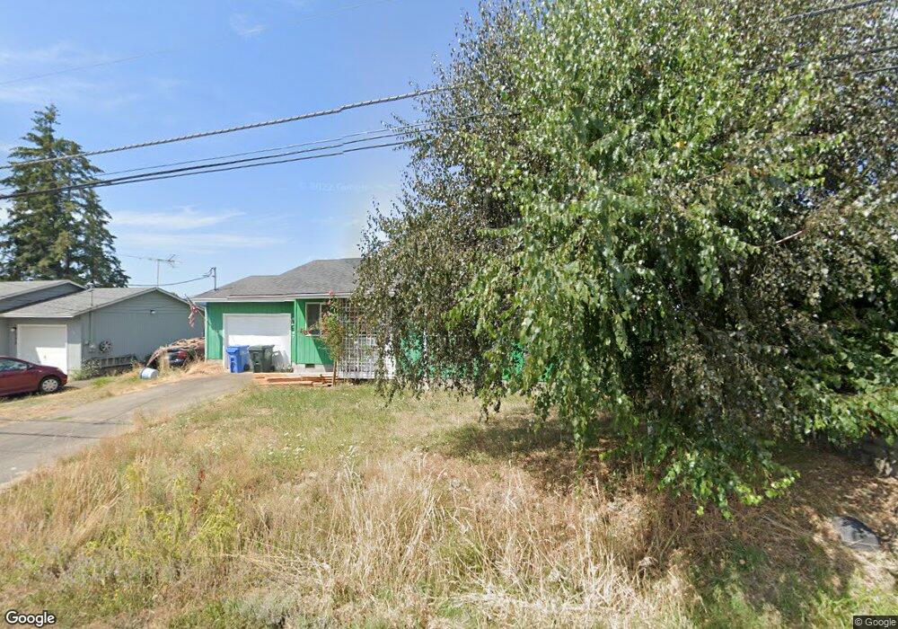 547 Saint John St, Sutherlin, OR 97479 - photo 1