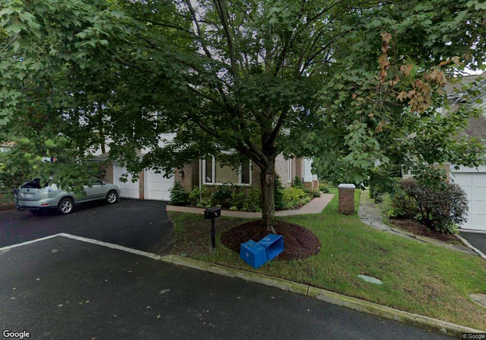 8 Stonefalls Ct, Port Chester, NY 10573 - photo 1