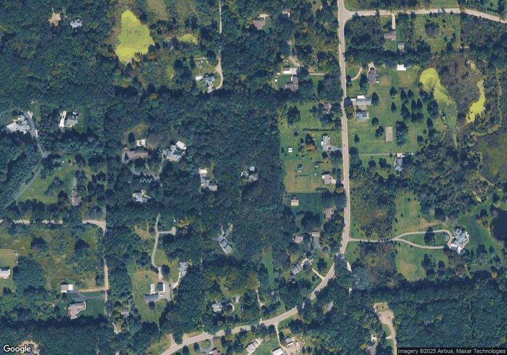 524 S Hacker Rd, Brighton, MI 48114 - photo 1