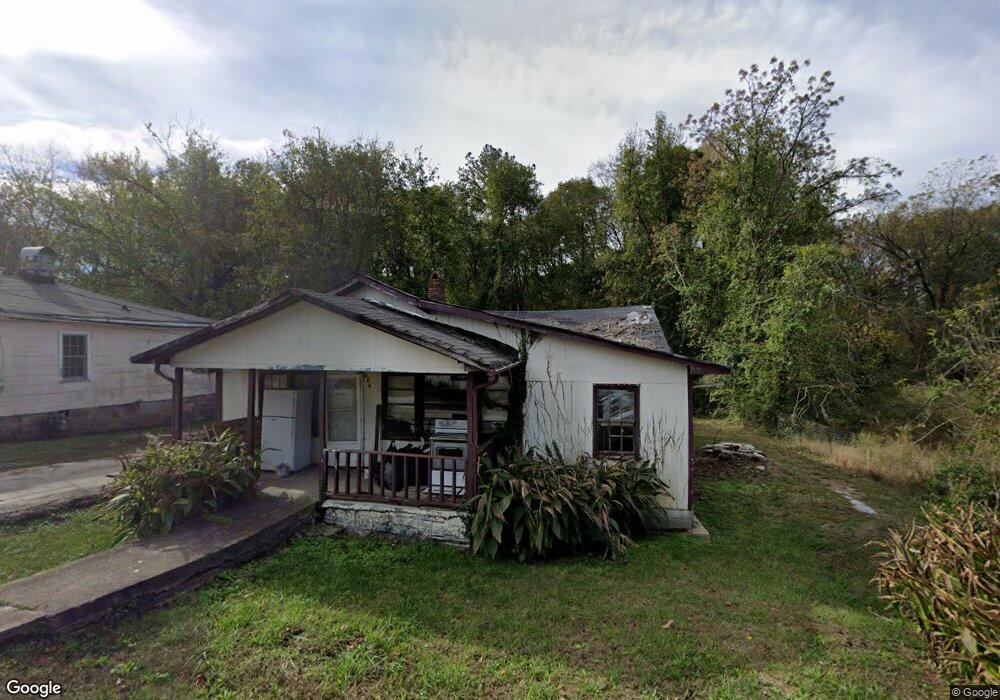 664 Pulliam St, Elberton, GA 30635 - photo 1