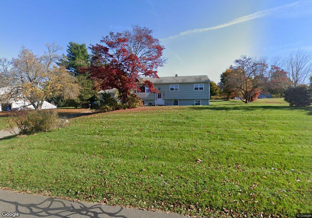 9 Beech Tree Rd, Brookfield, CT 06804 - photo 1