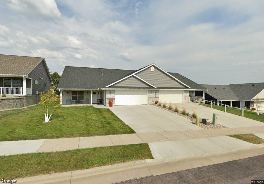 1330 Birchwood Dr, New Ulm, MN 56073 - photo 1