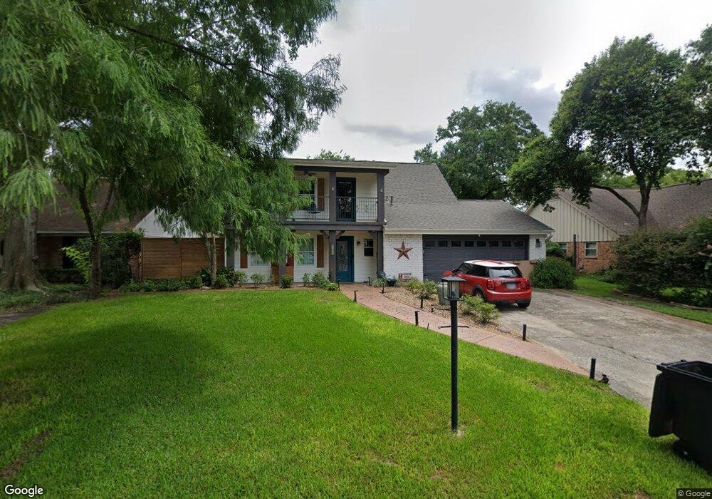 2307 Blue Water Ln, Houston, TX 77018 - photo 1