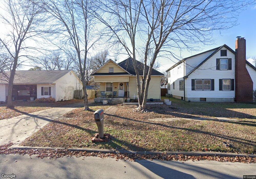 318 N 30th St, Parsons, KS 67357 - photo 1