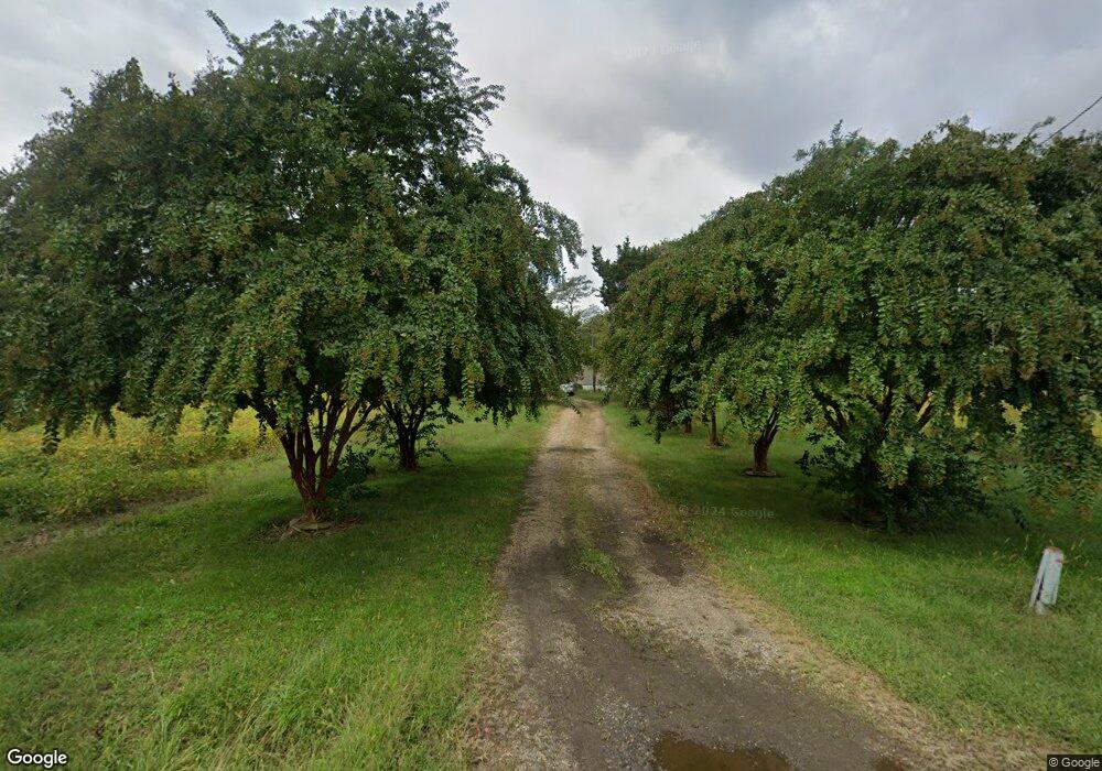 2811 Rappahannock Rd, Oak Grove, VA 22443 - photo 1