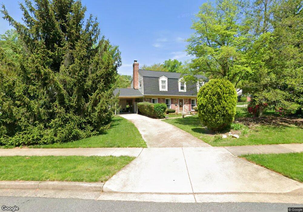 8402 Toll House Rd, Annandale, VA 22003 - photo 1