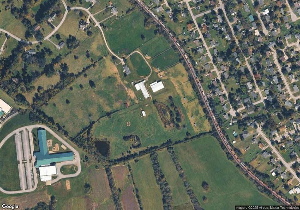 1011 Edgehill Dr, Lawrenceburg, KY 40342 - photo 1