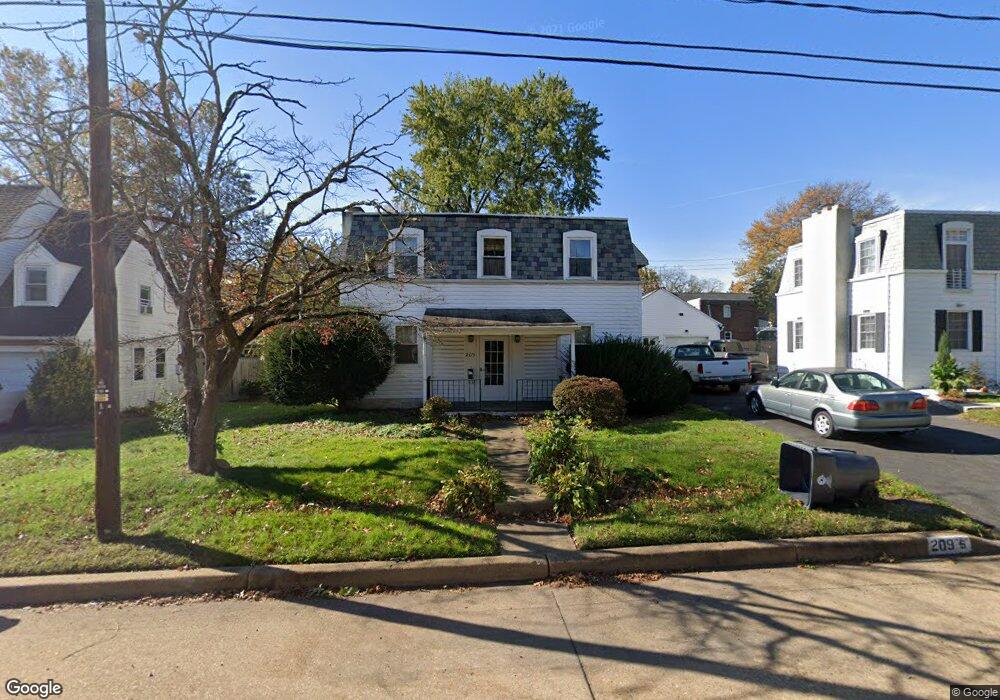 209 S Dupont Rd, Wilmington, DE 19805 - photo 1