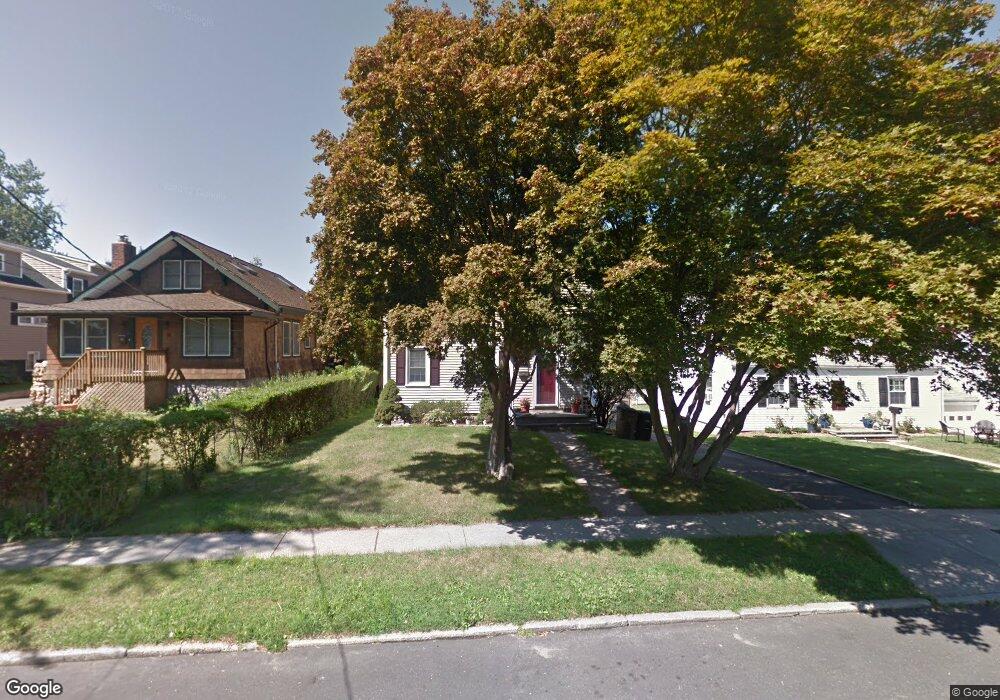 74 Courtland Hill St, Stamford, CT 06906 - photo 1