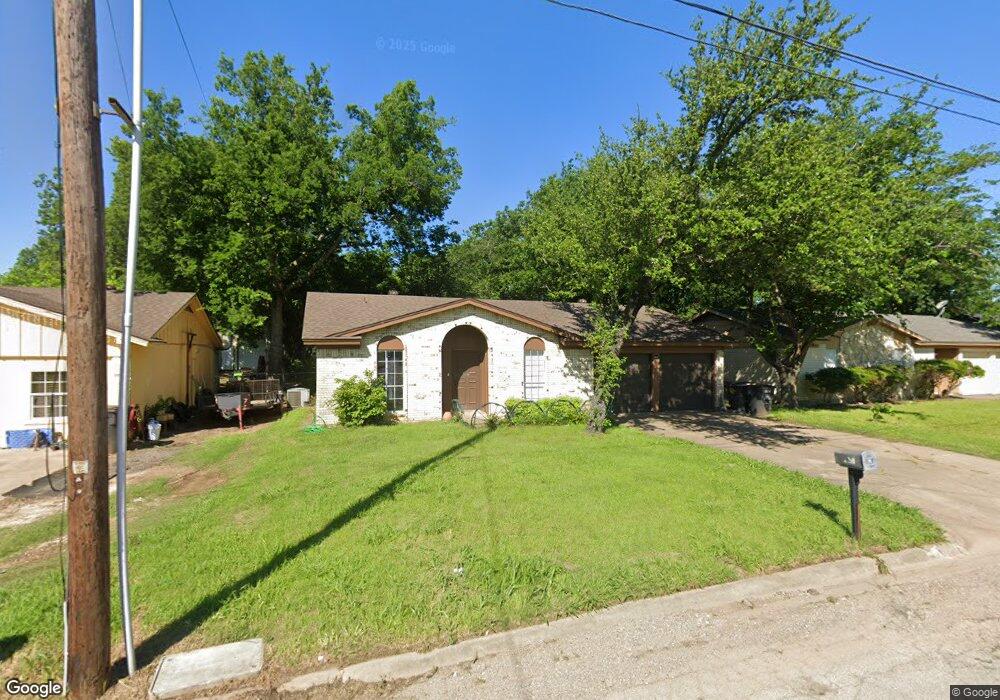701 N Douglas Ave, Cleburne, TX 76033 - photo 1