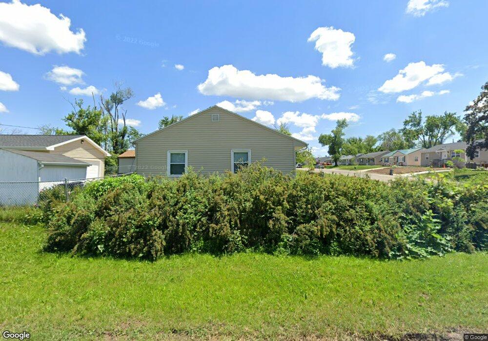 2458 8th Ave SW, Cedar Rapids, IA 52404 - photo 1