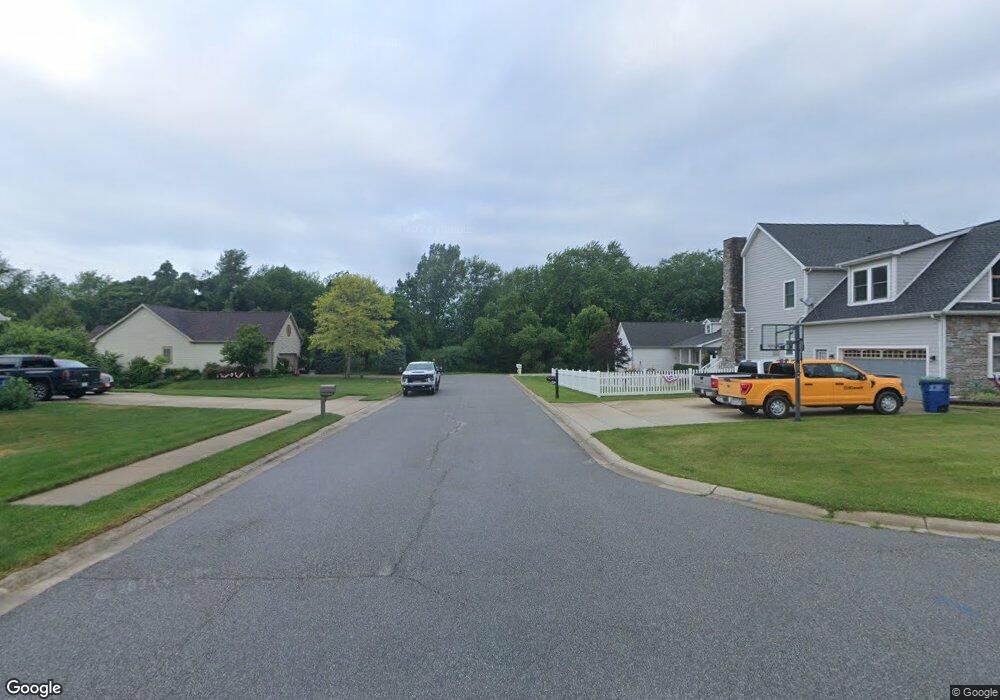 102 W Rue du Lac Ct, Center Township, IN 46350 - photo 1