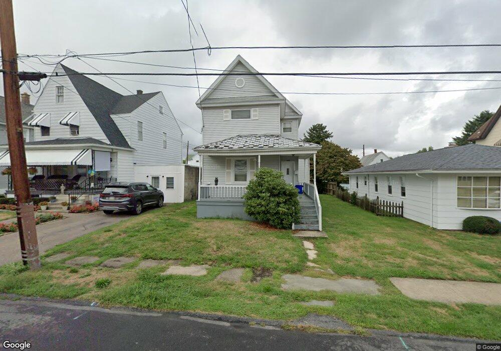 1438 Elizabeth St, Scranton, PA 18504 - photo 1