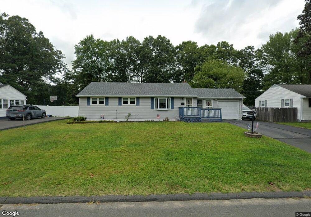 5 Dune Rd, Enfield, CT 06082 - photo 1