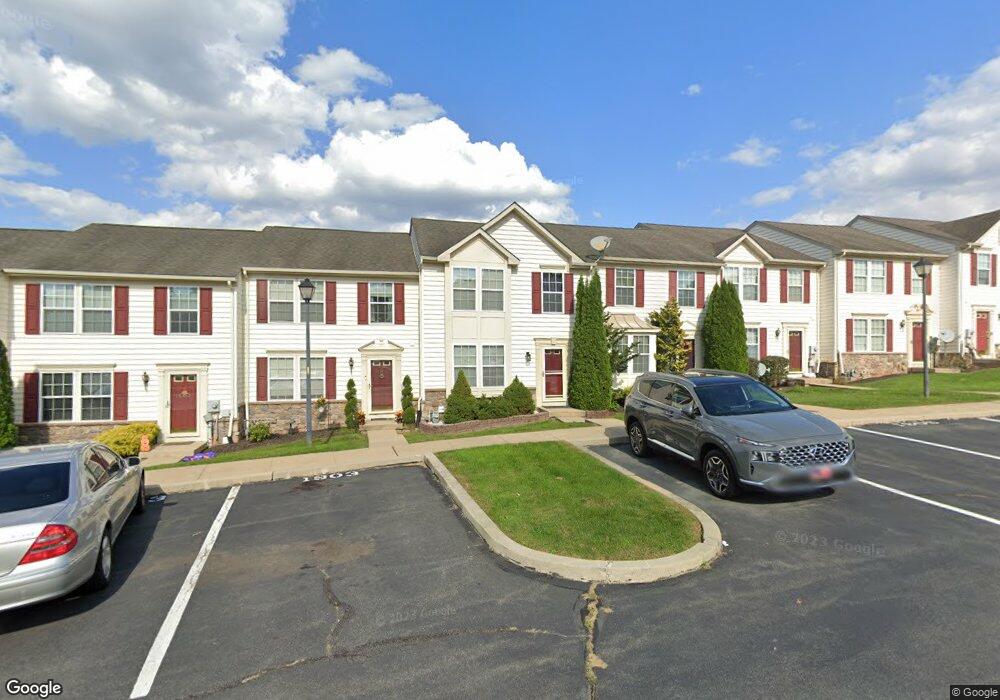 1904 Orchard View Rd unit 19D, Reading, PA 19606 - photo 1