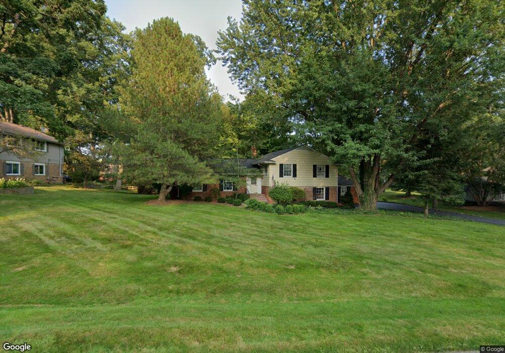 4015 W Orchard Hill Dr, Bloomfield Hills, MI 48304 - photo 1