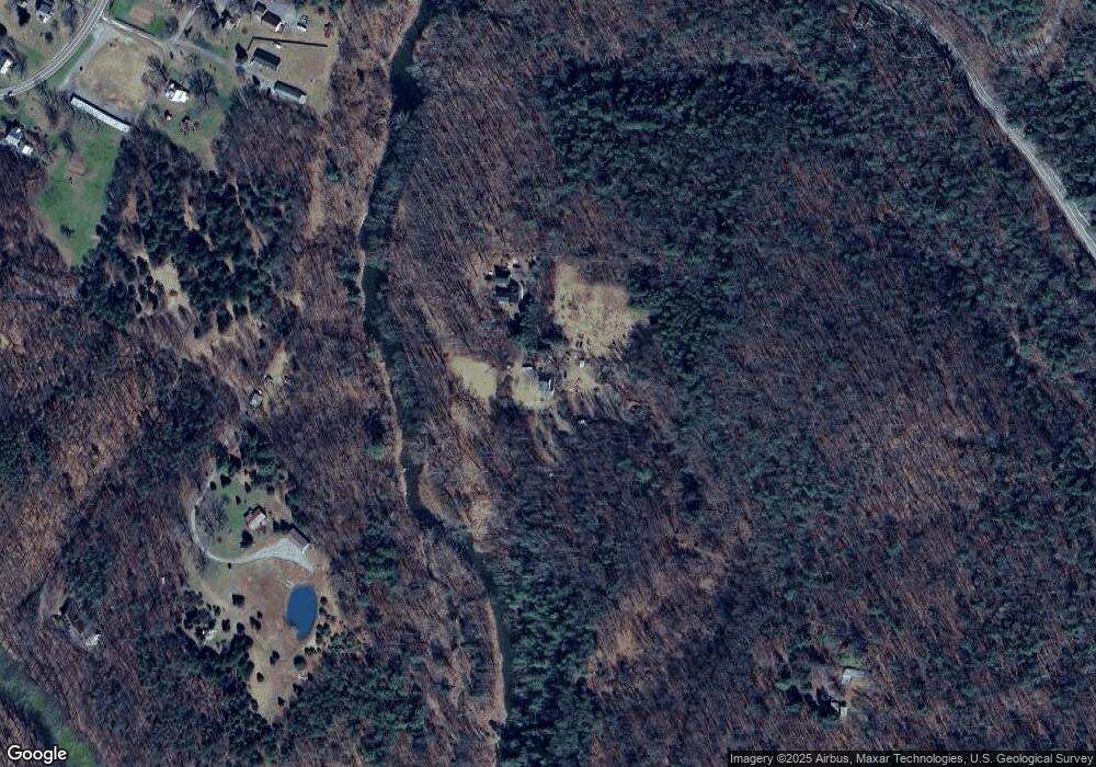 302 Day Lilly Ln, Berkeley Springs, WV 25411 - photo 1