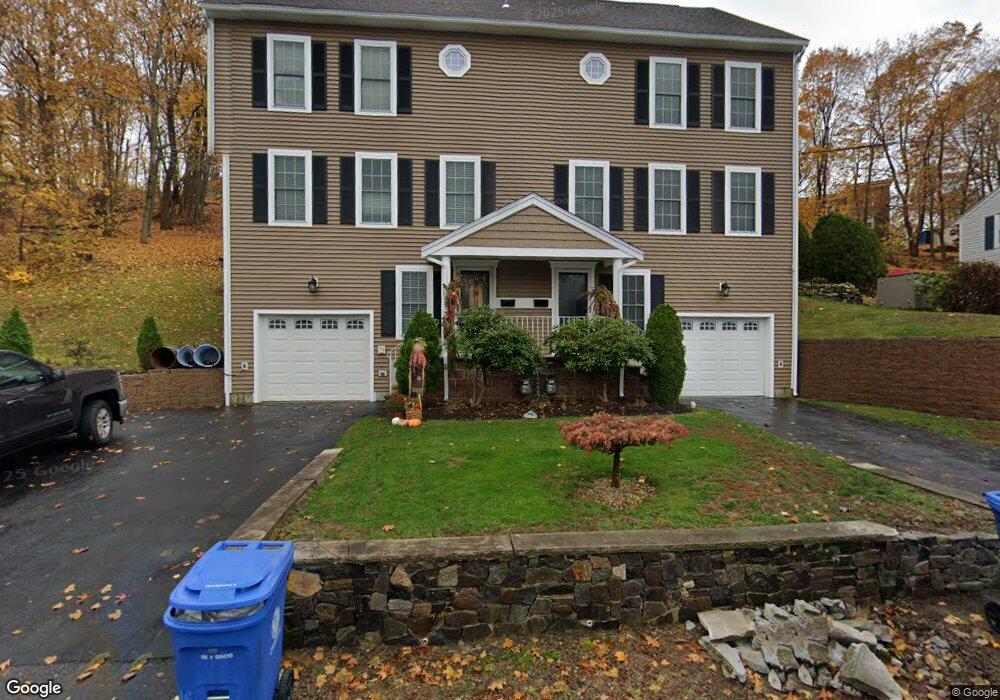 27 Valley St, Wakefield, MA 01880 - photo 1