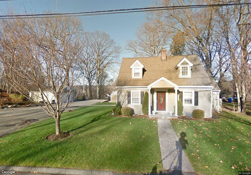 25R Foster Ave, Trumbull, CT 06611 - photo 1