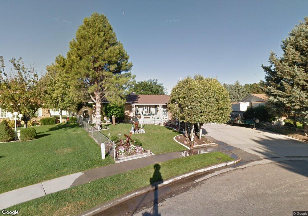 6902 S 2570 W, West Jordan, UT 84084 - photo 1