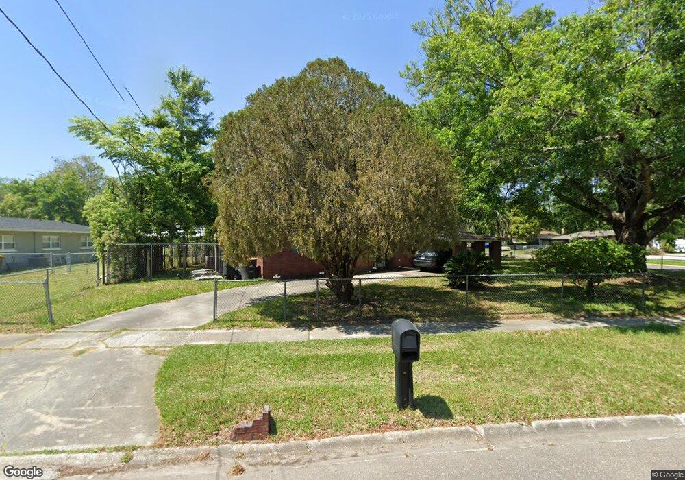 2322 Burpee Dr unit 8, Jacksonville, FL 32210 - photo 1