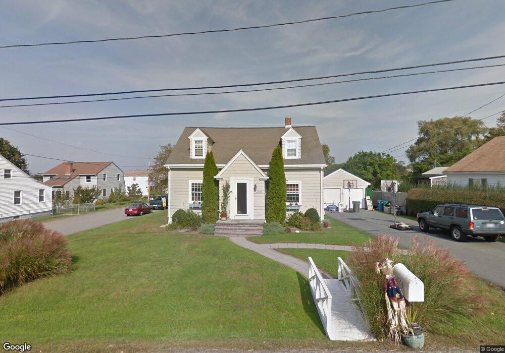 226 Reservoir Rd, Middletown, RI 02842 - photo 1