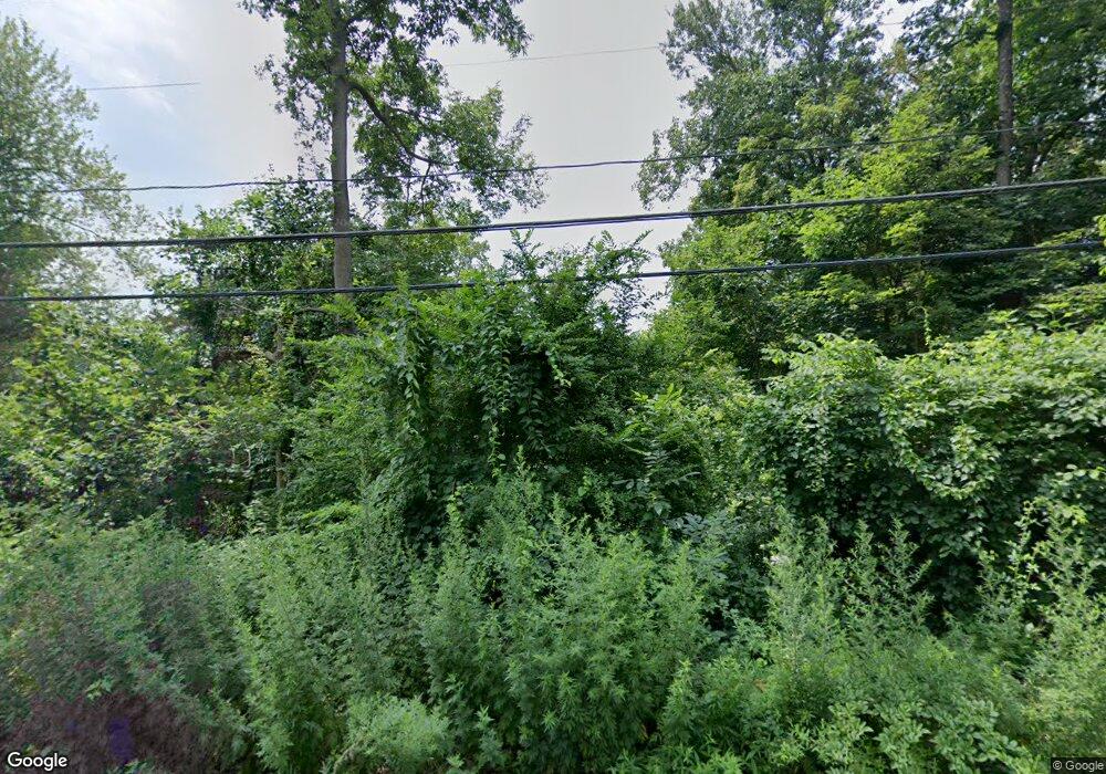 30 Riverside Dr, Ridgefield, CT 06877 - photo 1