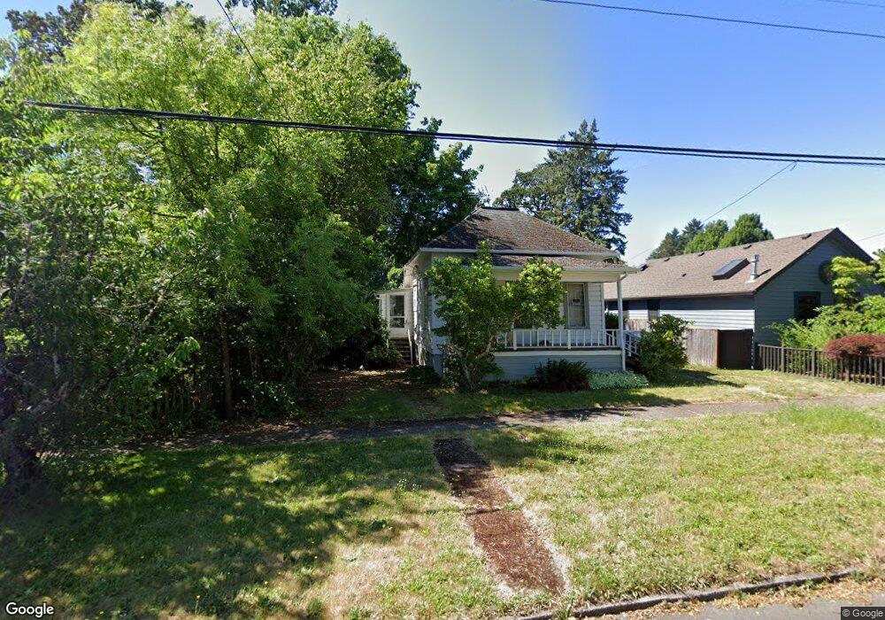 2218 16th Ave, Forest Grove, OR 97116 - photo 1