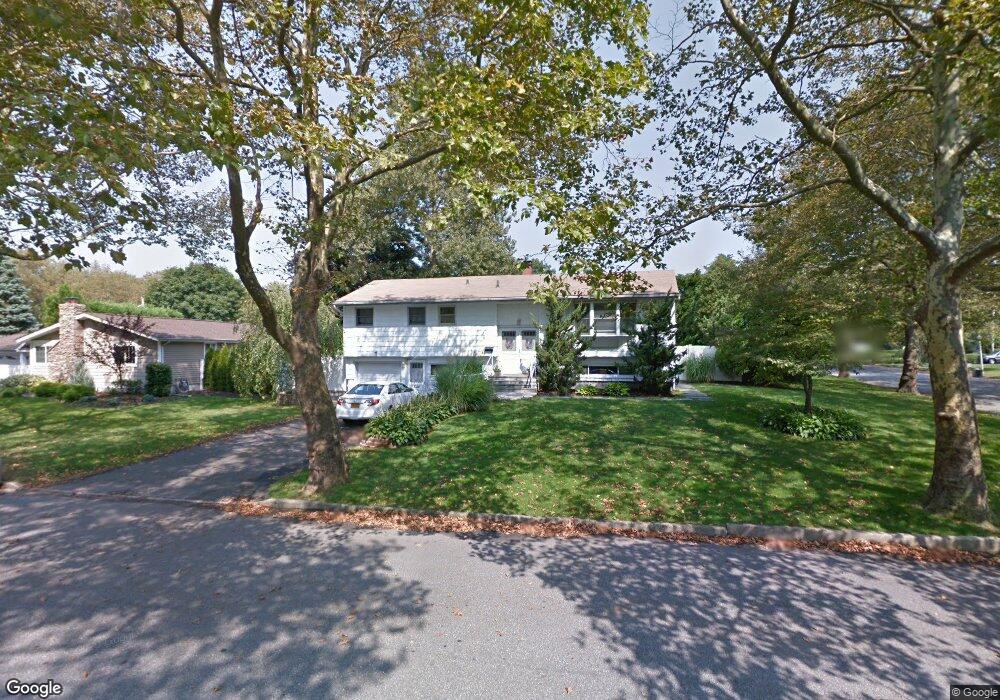 2 Cedar Crest Place, Dix Hills, NY 11746 - photo 1