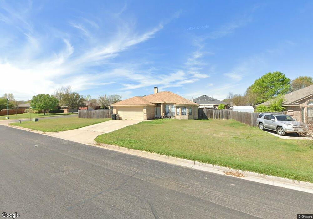 201 Willow Creek Dr, Weatherford, TX 76085 - photo 1