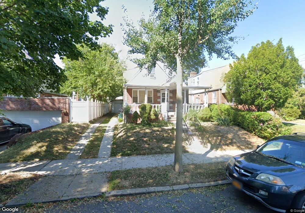 5806 190th St, Fresh Meadows, NY 11365 - photo 1