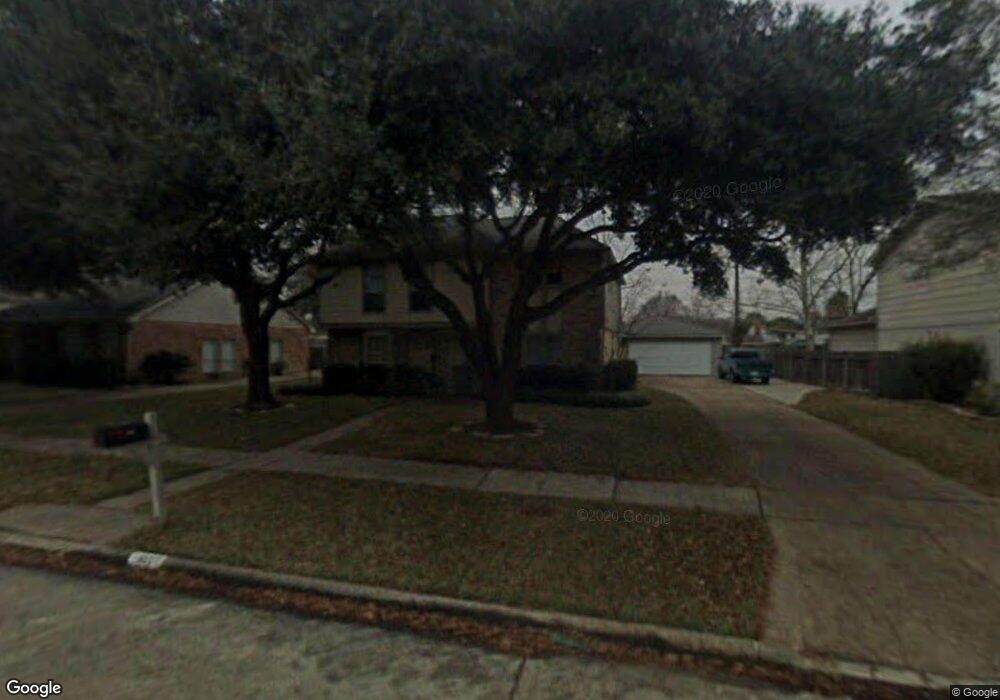 8123 Town Creek Dr, Houston, TX 77095 - photo 1