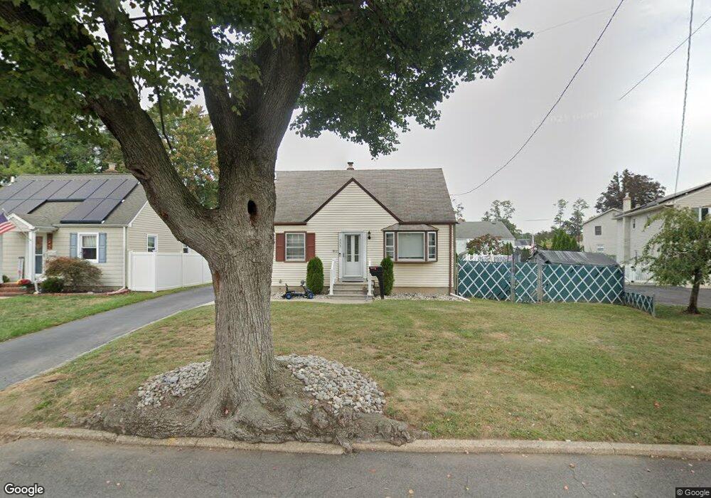 553 Howard Ave, Middlesex, NJ 08846 - photo 1