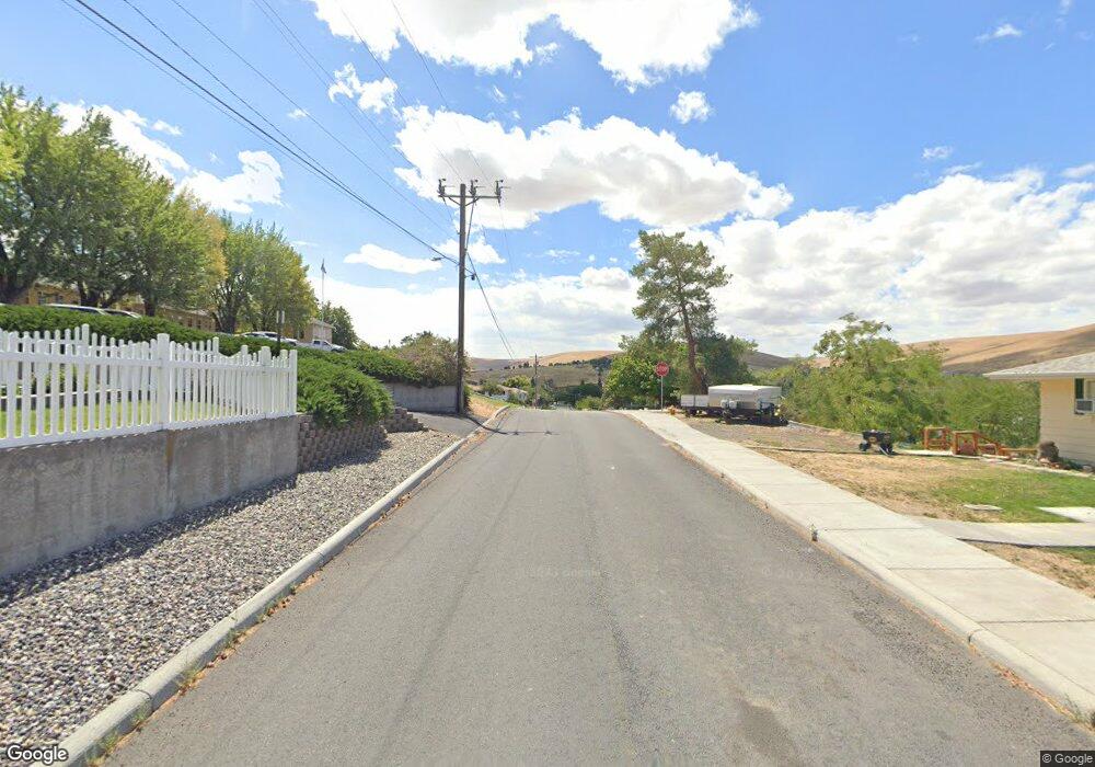 120 N Gilmore St, Heppner, OR 97836 - photo 1