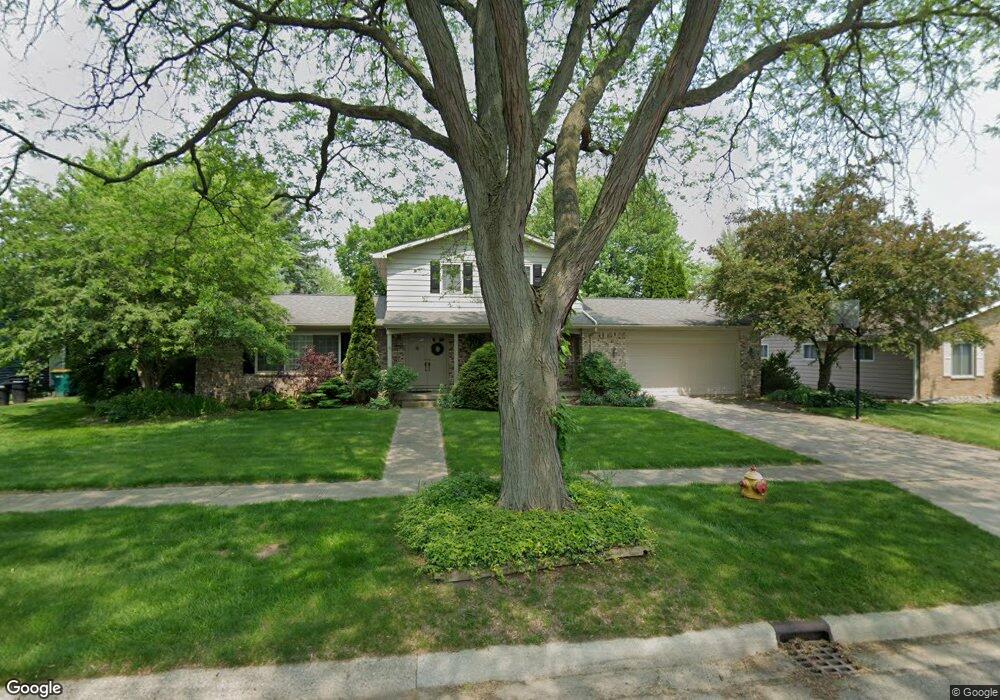 1021 Skyview Dr, Flushing, MI 48433 - photo 1