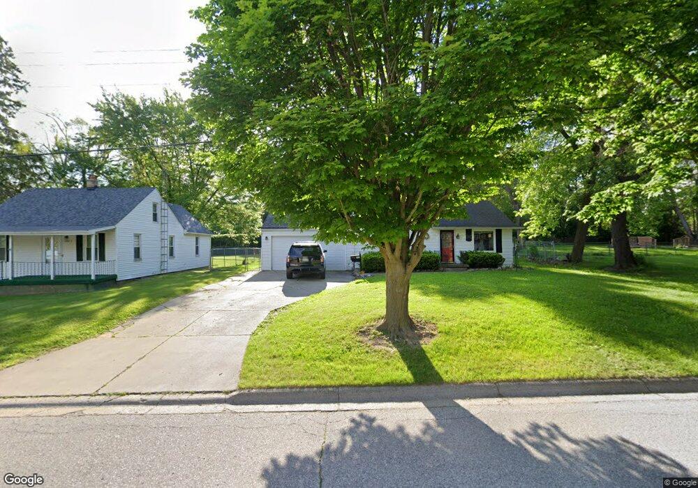 225 Oak St, Flushing, MI 48433 - photo 1