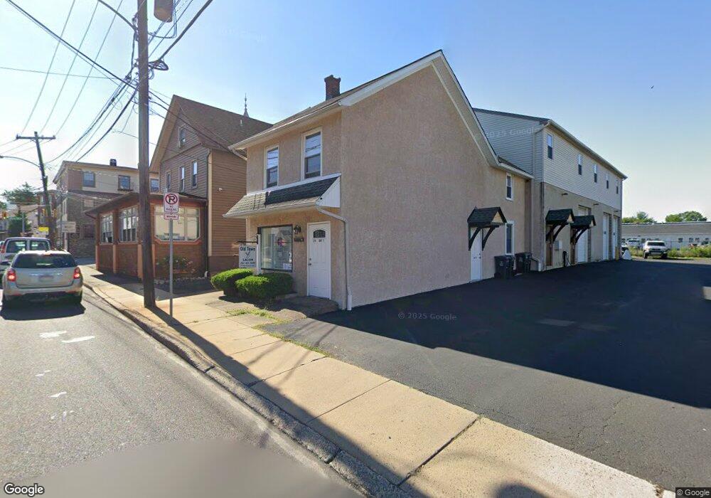 1312 W Broad St, Quakertown, PA 18951 - photo 1