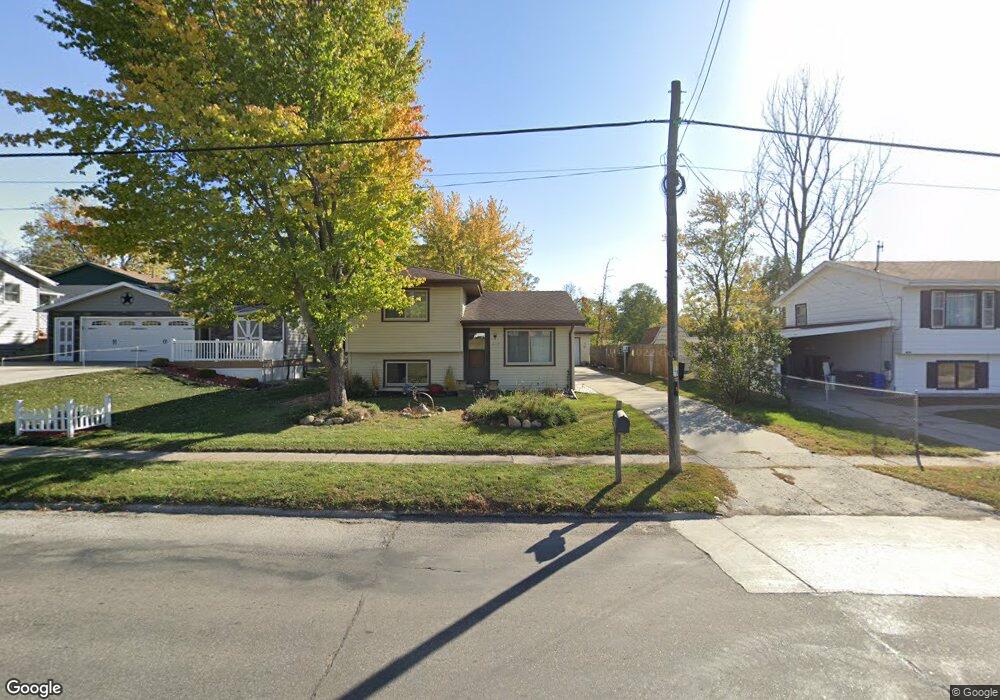 627 S 8th Ave E, Newton, IA 50208 - photo 1