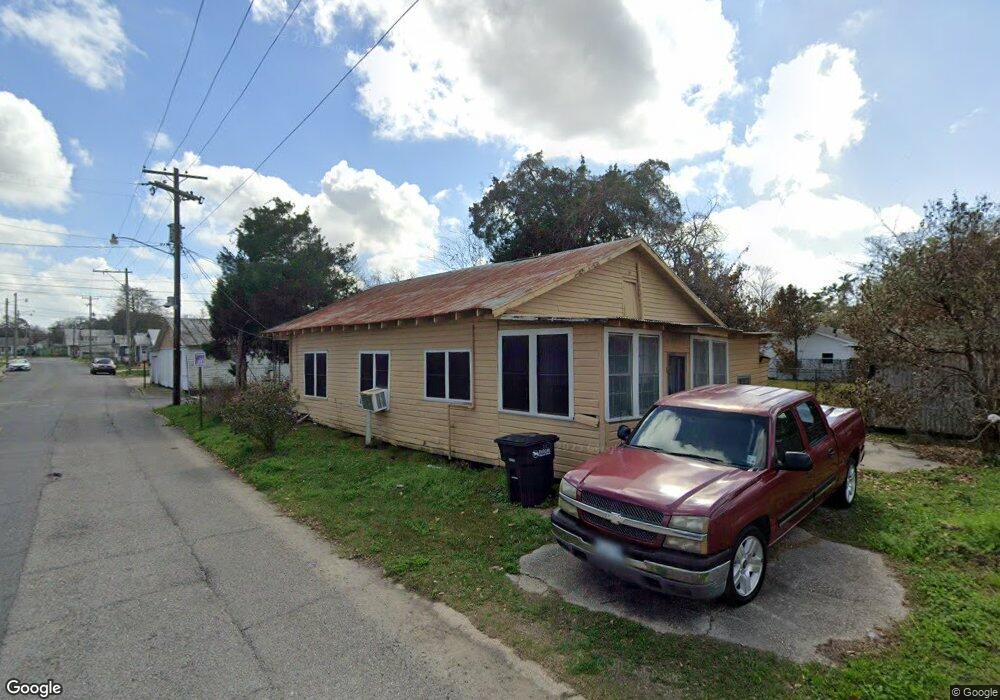 135 Johnson Aly, New Iberia, LA 70563 - photo 1