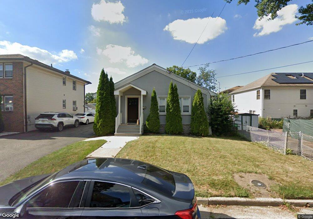 517 Middlesex St, Linden, NJ 07036 - photo 1