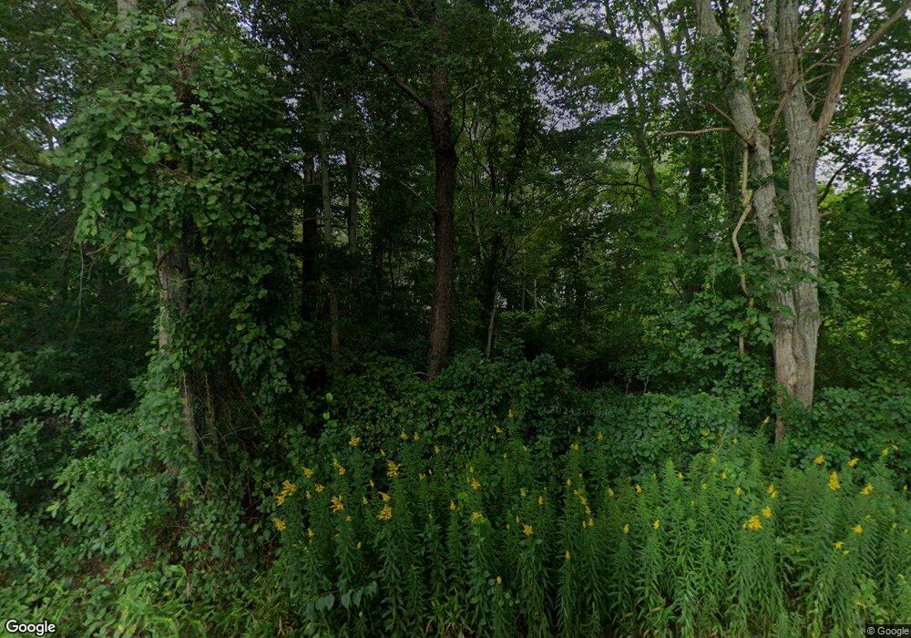 16 Swan Lake Rd, West Yarmouth, MA 2673 - photo 1