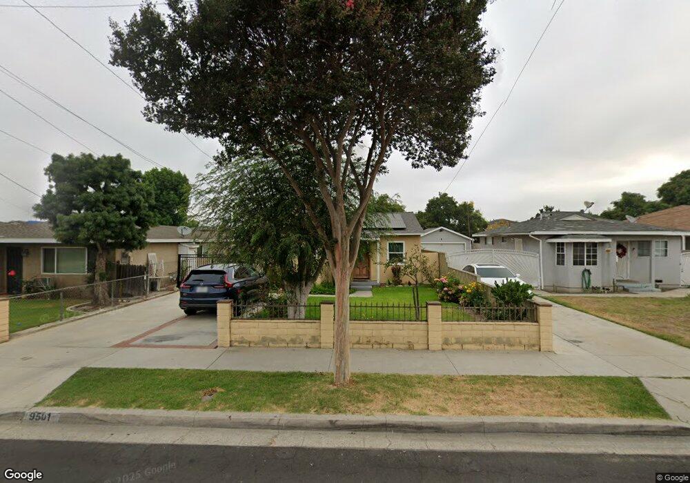 9501 Rose St, Bellflower, CA 90706 - photo 1