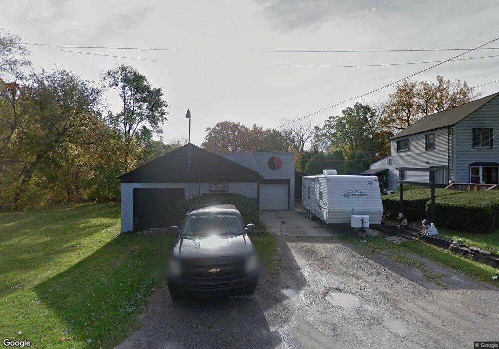 3158 Carr St, Flint, MI 48506 - photo 1