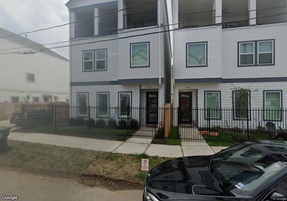 915 W 35th St unit D, Houston, TX 77018 - photo 1