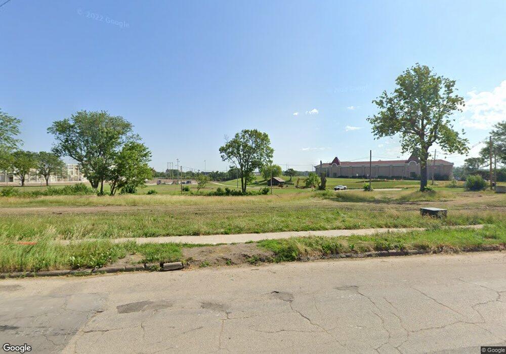 1309 C St SW, Cedar Rapids, IA 52404 - photo 1