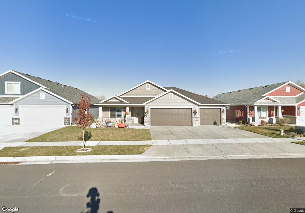 2328 W 2000 N, Clearfield, UT 84015 - photo 1
