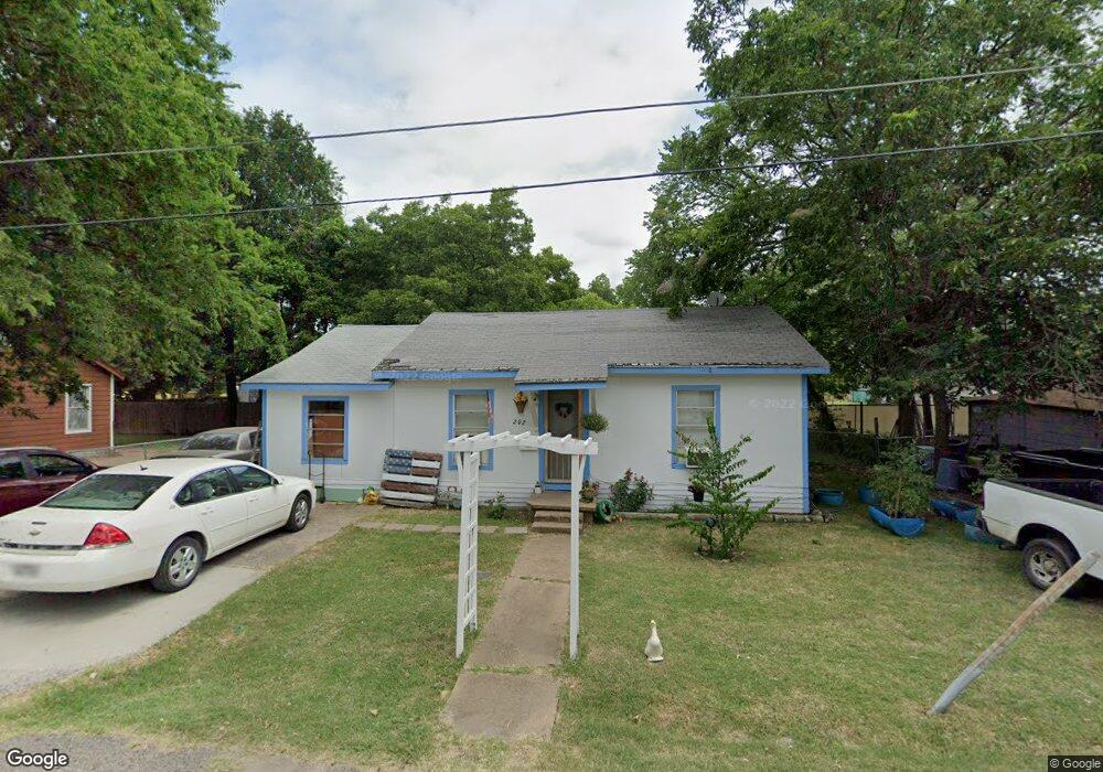 202 Kelly St, Bonham, TX 75418 - photo 1