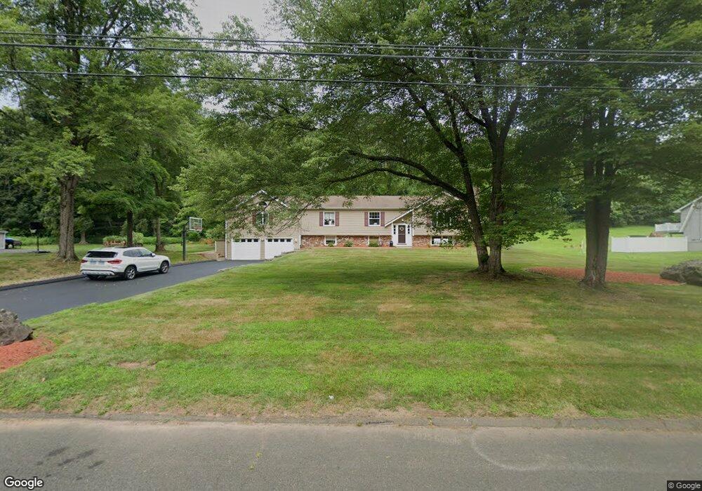 554 Brownstone Ridge, Meriden, CT 06451 - photo 1