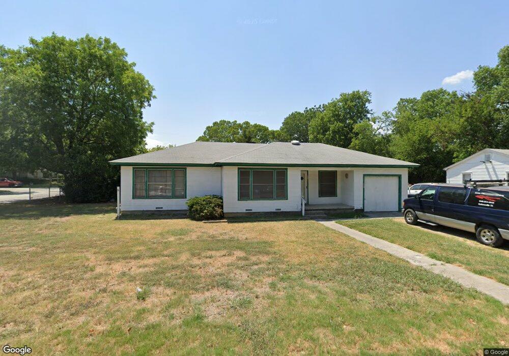 1801 Throckmorton St, Gainesville, TX 76240 - photo 1